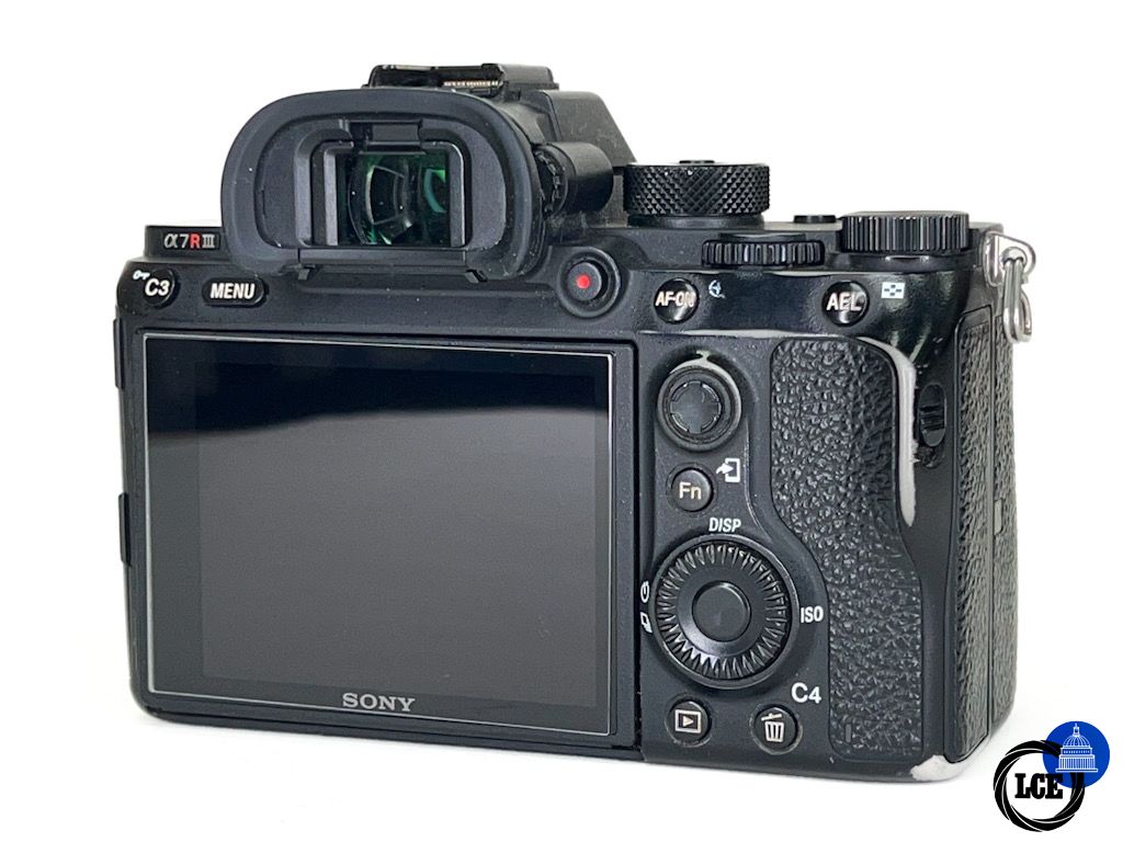 Sony A7R III Body *Low Shutter Count*