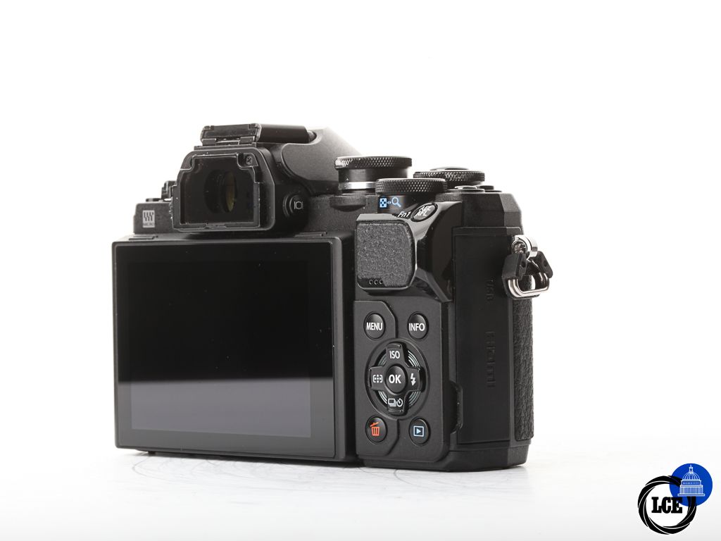 Olympus OM-D E-M10 III | 10113614