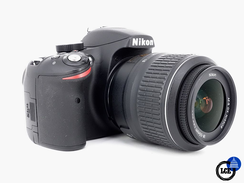 Nikon D3200 + AF-S 18-55mm F3.5-5.6 G VR | 4*