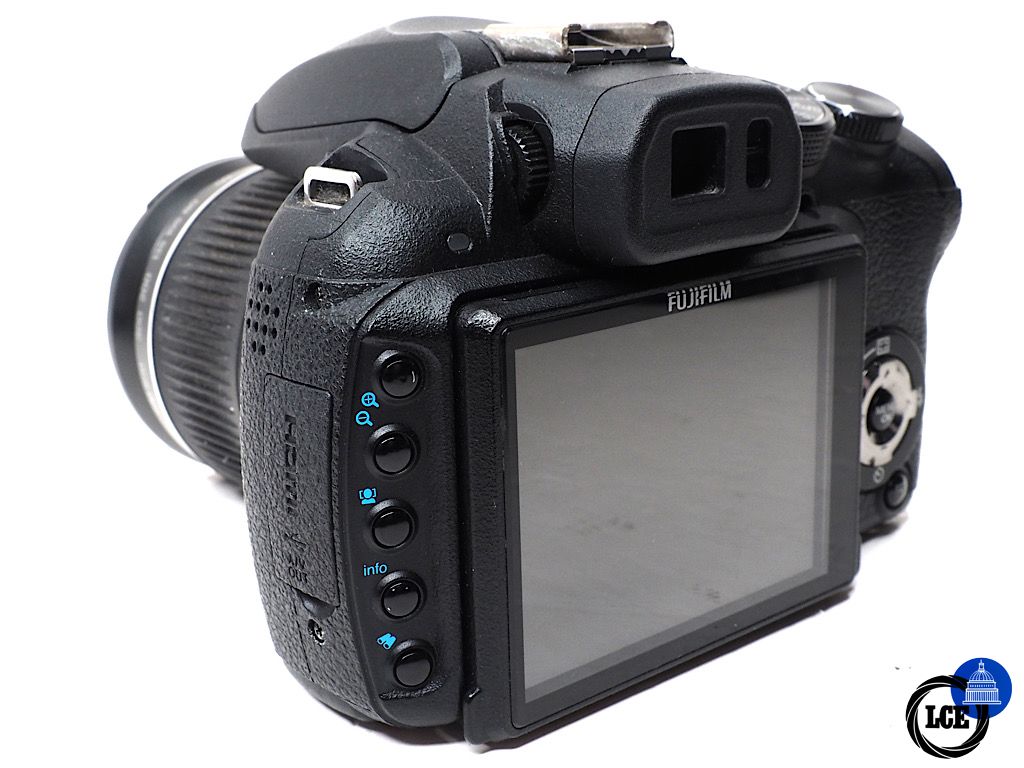 FujiFilm HS10