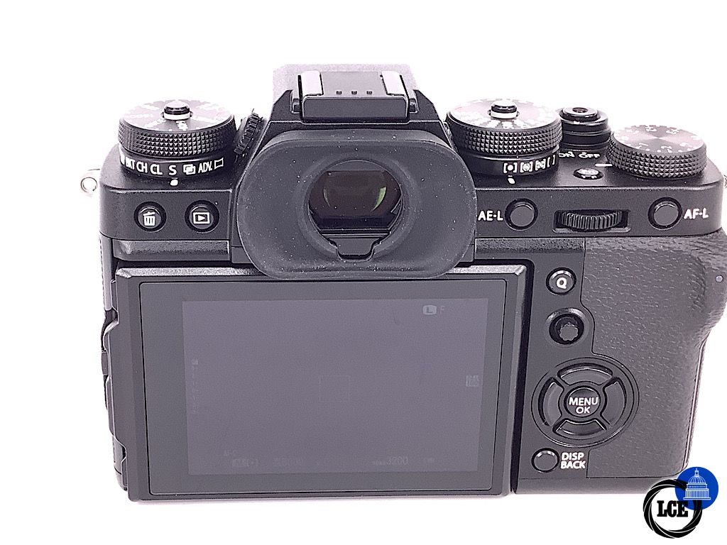 FujiFilm X-T3 Body + VG-XT3 Grip