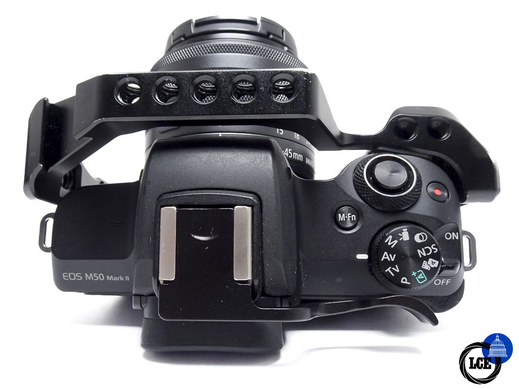 Canon EOS M50 II + EF-M 15-45mm f/3.5 IS STM + Smallrig Cage