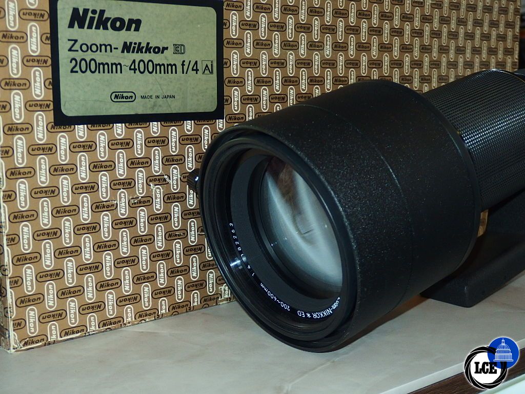 Nikon Zoom-Nikkor ED 200-400mm f/4