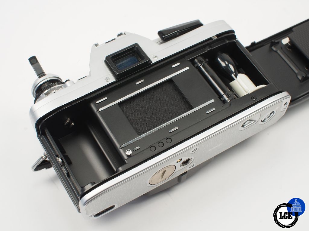 Minolta X-300 body