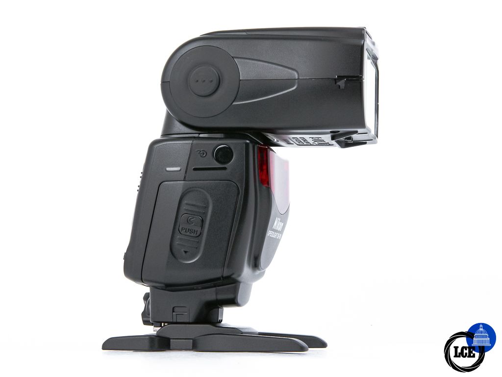 Nikon Speedlight SB-700