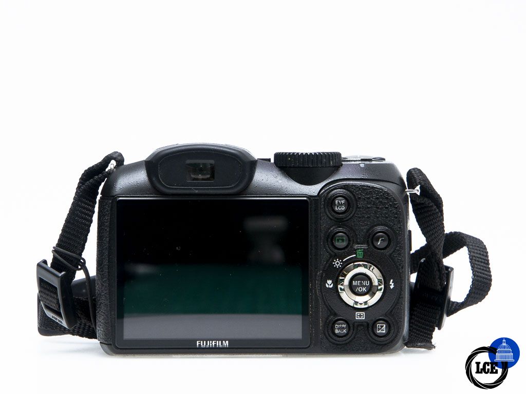 FujiFilm Finepix S1600