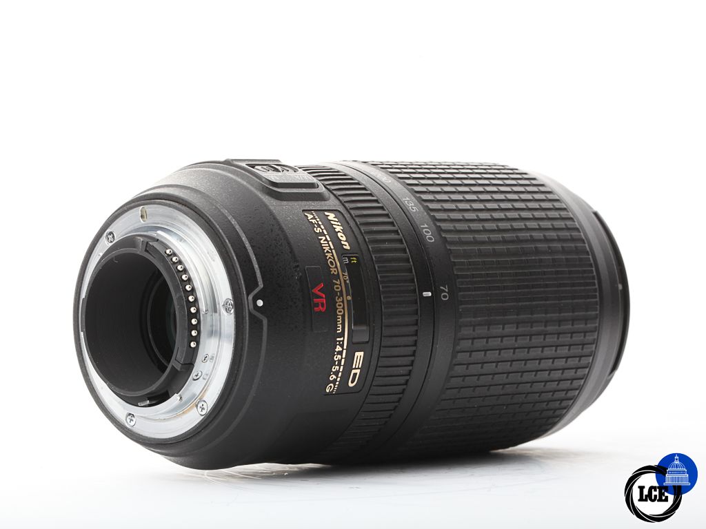 Nikon AF-S 70-300mm f/4.5-5.6 G SWM ED VR IF | 10113711