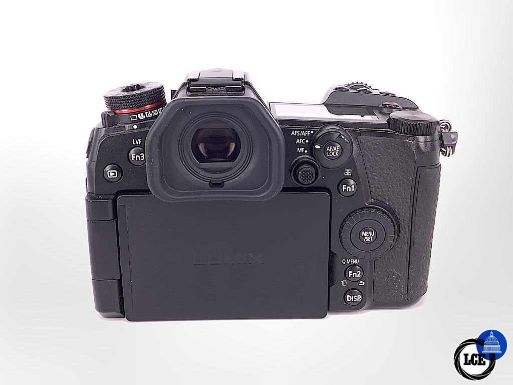 Panasonic G9 body *Only 5.8K Shutter Count*