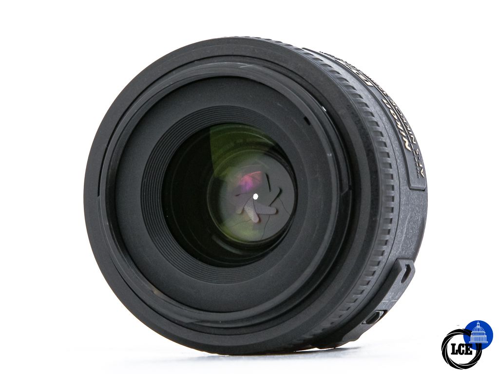 Nikon AF-S 35mm f1.8 G DX