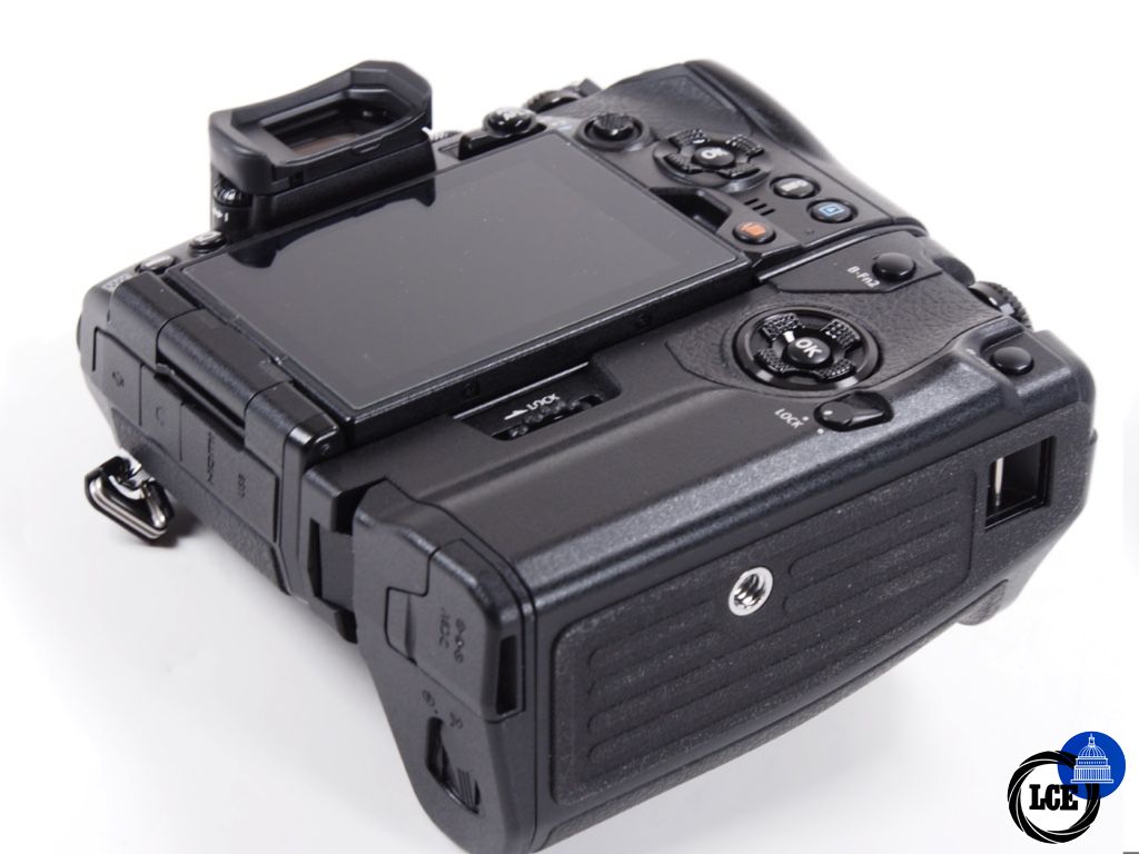Olympus E-M1 III & Grip