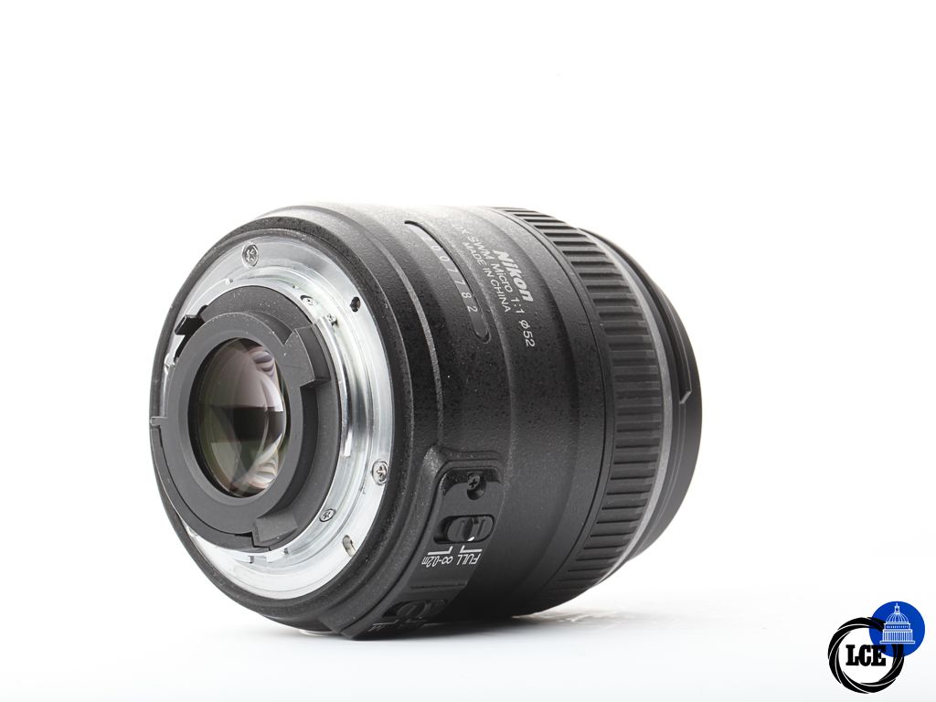 Nikon AF-S 40mm f/2.8 DX Macro | 10110731