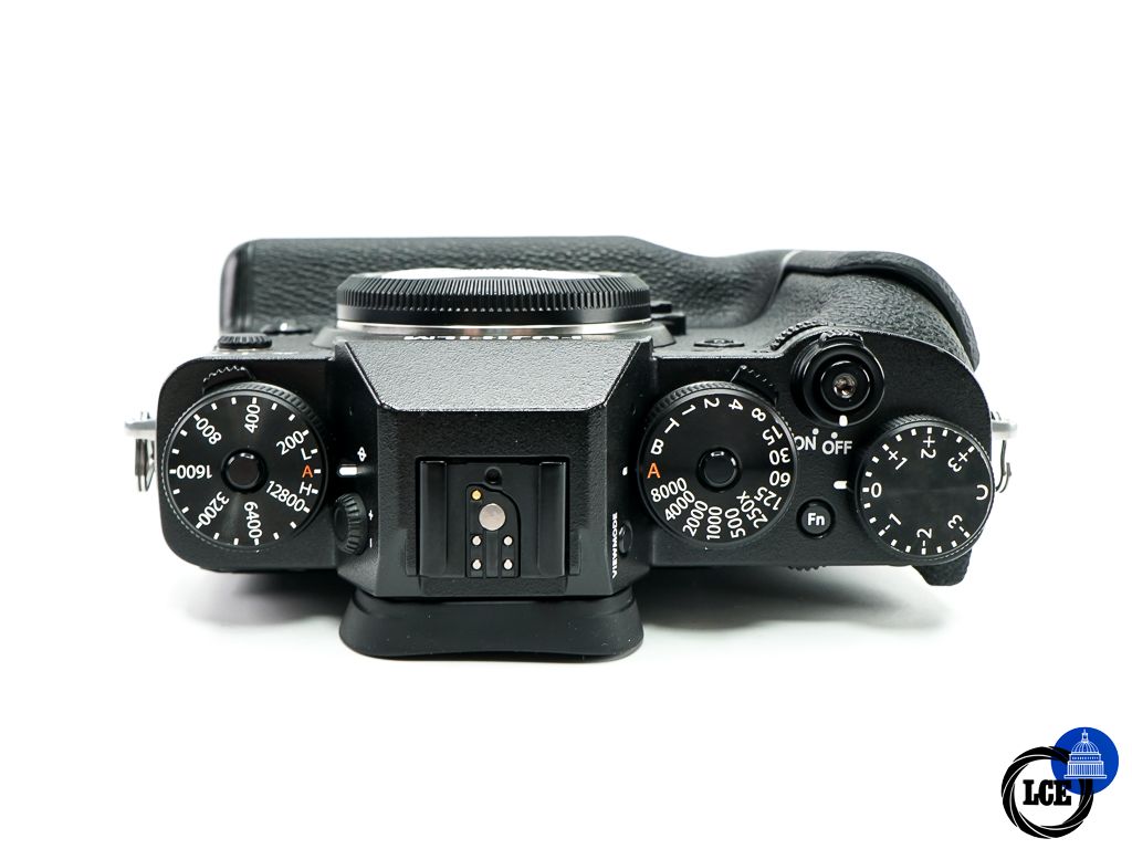 FujiFilm X-T2 + Battery Grip * BOXED *