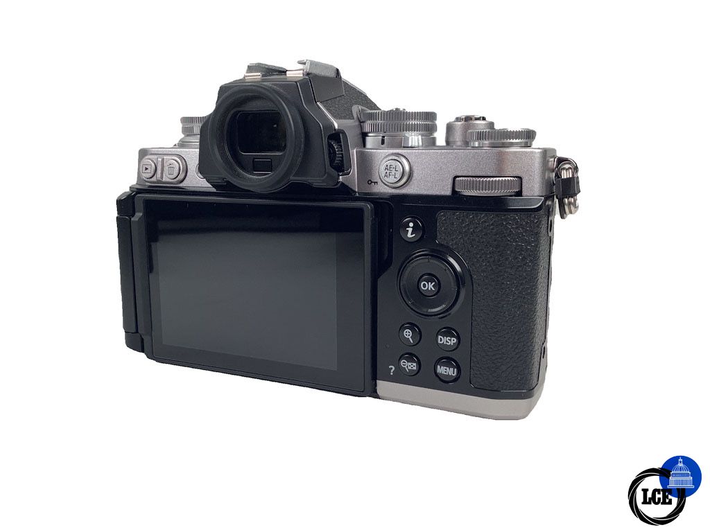 Nikon Z FC + 16-50mm *<250 shutter count*