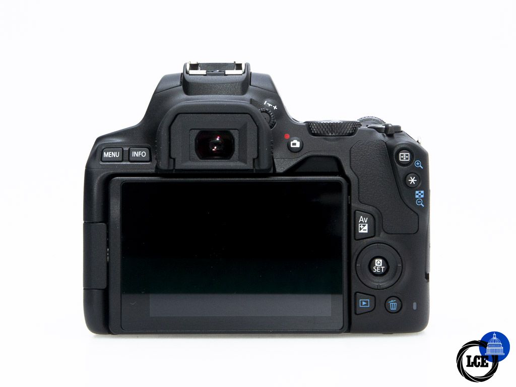 Canon EOS 250D + 18-55mm f/4-5.6 IS STM