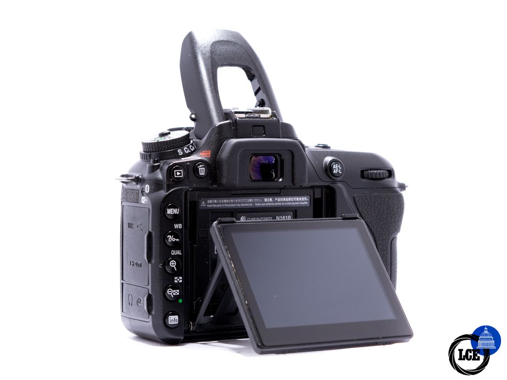 Nikon D7500 body