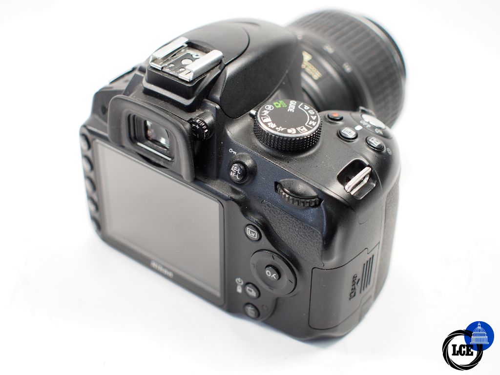 Nikon D3200 18-55mm VR  7k sc