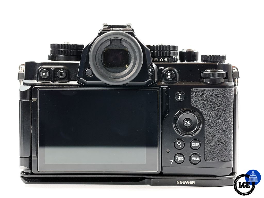 Nikon Zf Body + Neewer grip *Boxed* | 1276822