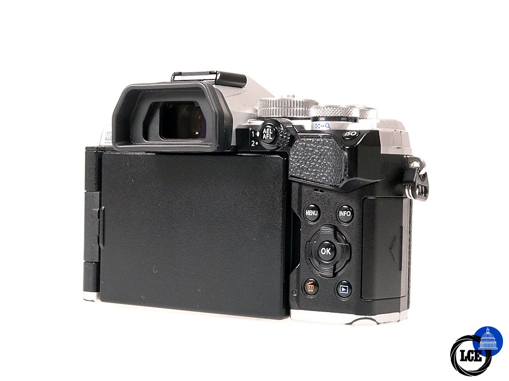 OM SYSTEM OM-5 Silver Body