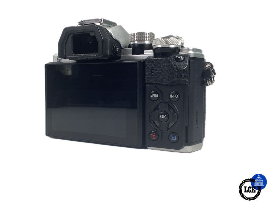 OM SYSTEM E-M10 Mark II + 14-42mm