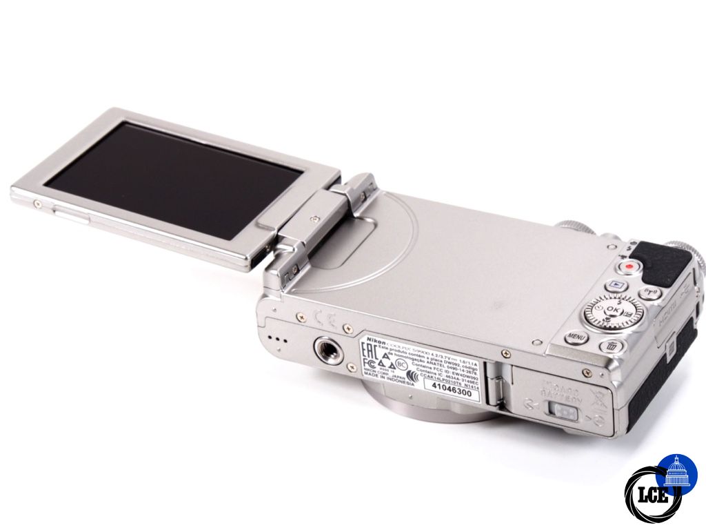 Nikon Coolpix S9900