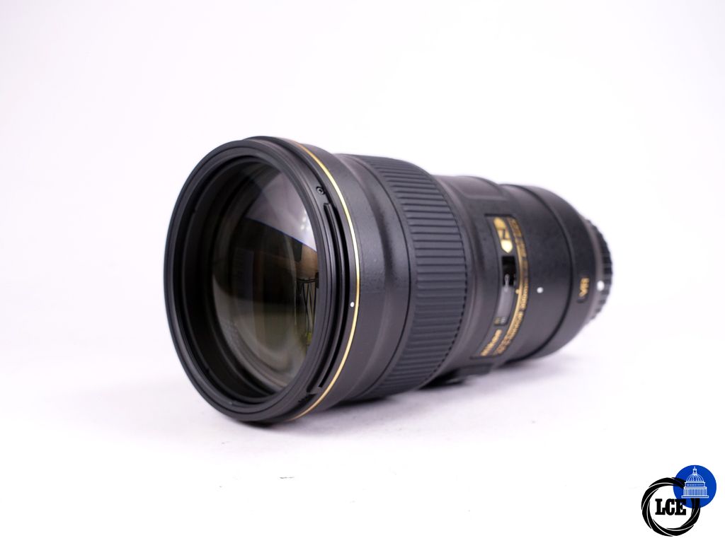 Nikon AF-S 300mm F4E PF ED VR 