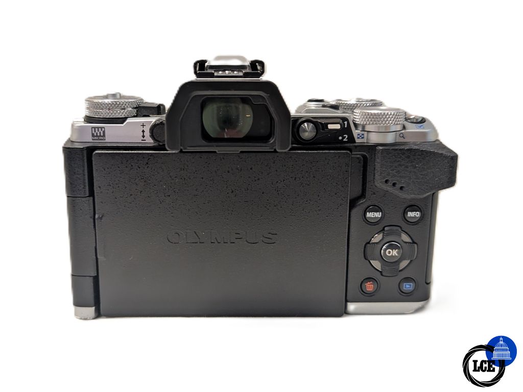 Olympus OM-D E-M5 II Body (Silver) - Low 6550 Shutter Count 