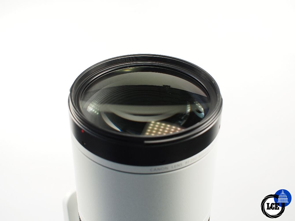 Canon RF 200-800mm F6.3-9 IS 