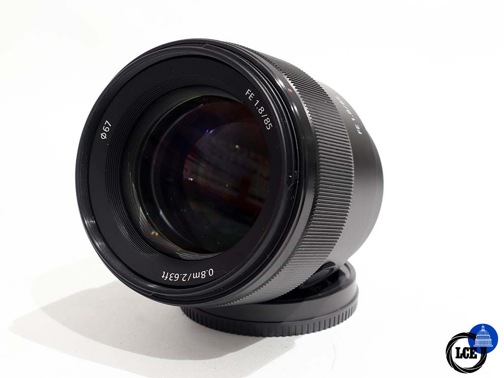 Nikon FE 85mm f1.8