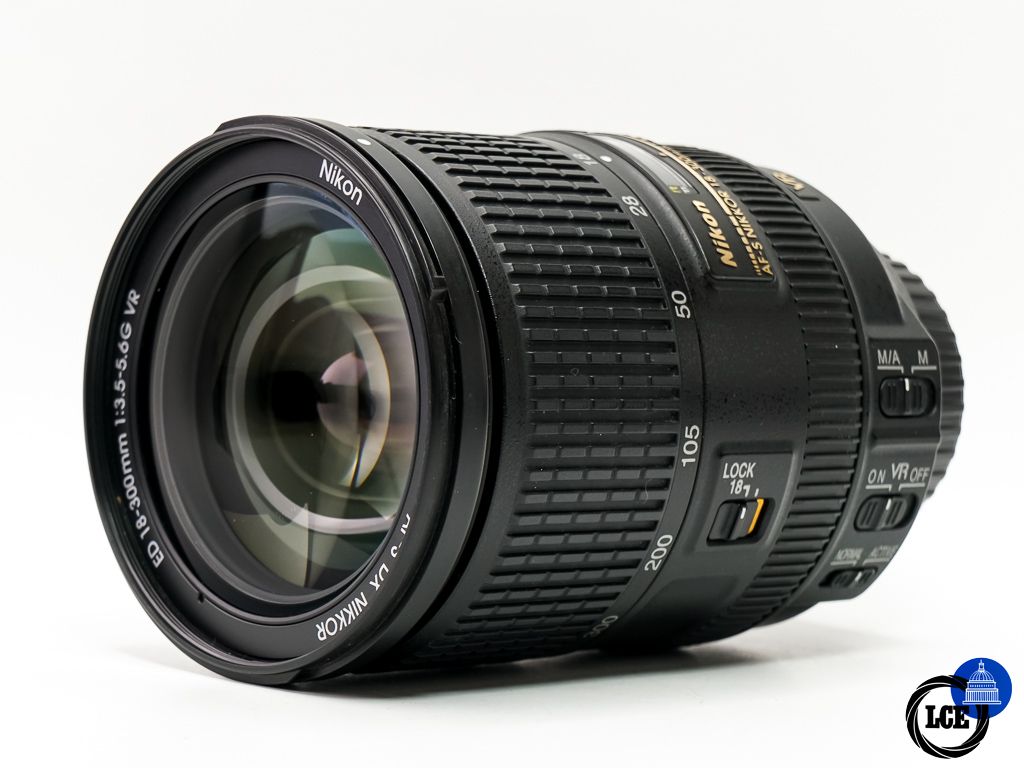 Nikon AF-S 18-300mm F3.5-5.6 G ED DX VR