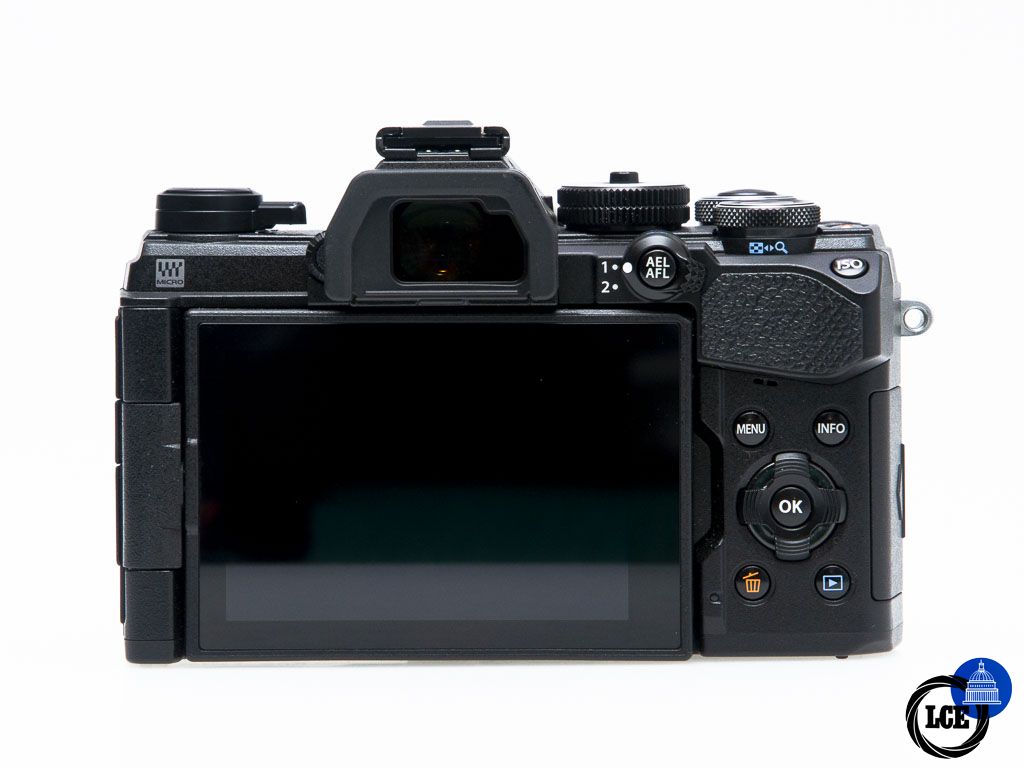 OM SYSTEM OM-5 Body 