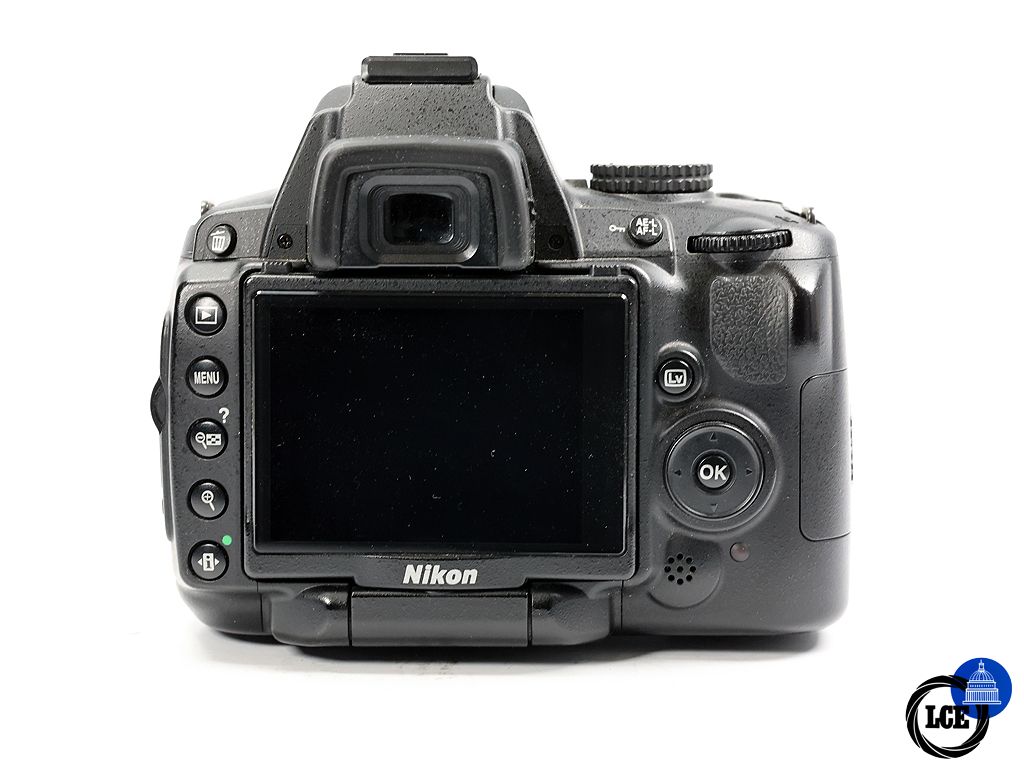 Nikon D5000 + 18-55mm f/3.5-5.6G VR *BOXED*