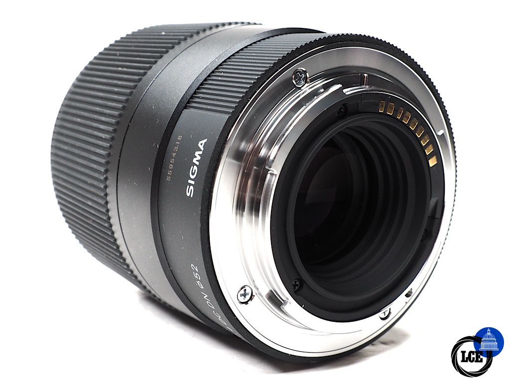 Sigma EF-M 30mm F4 DC DN