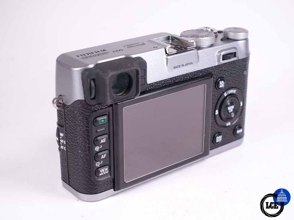 FujiFilm X100 Digital Compact