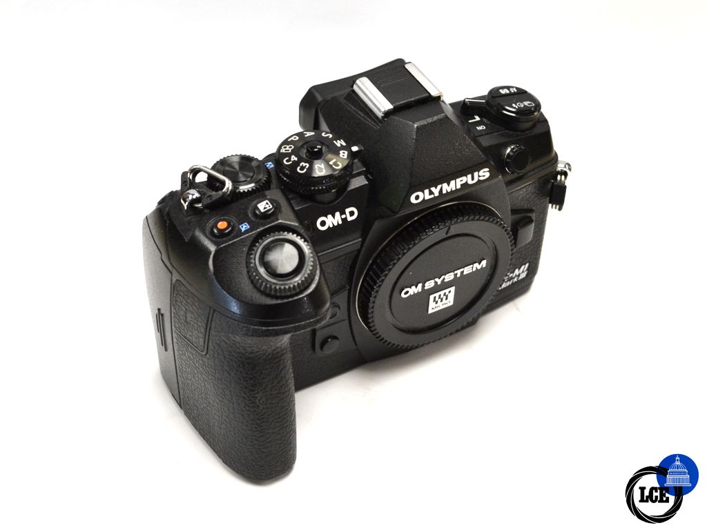 Olympus OM-D E-M1 Mk III Body Black *10K Actuations!*