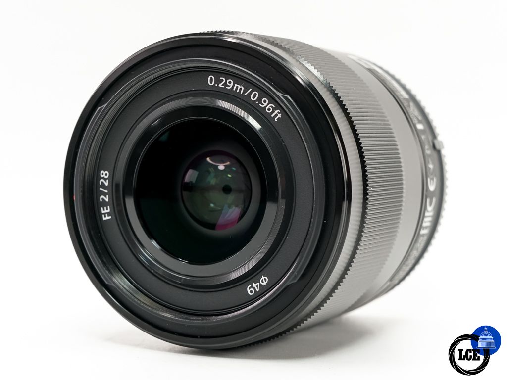 Sony FE 28mm F2 * BOXED *