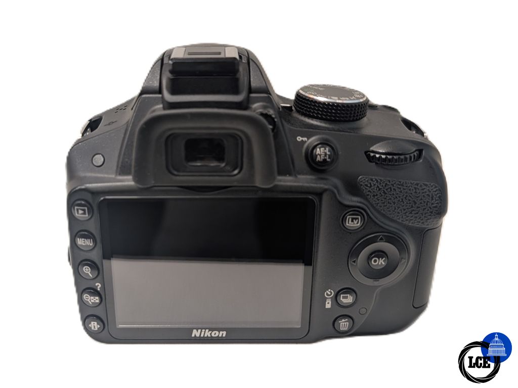 Nikon D3200 + 18-55mm F3.5-5.6 DX ED II - Low 5600 Shutter Count! 