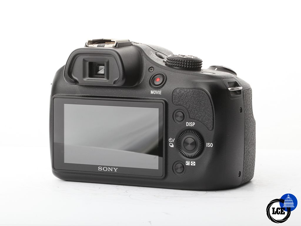 Sony A3000 + 18-55mm | 10114040