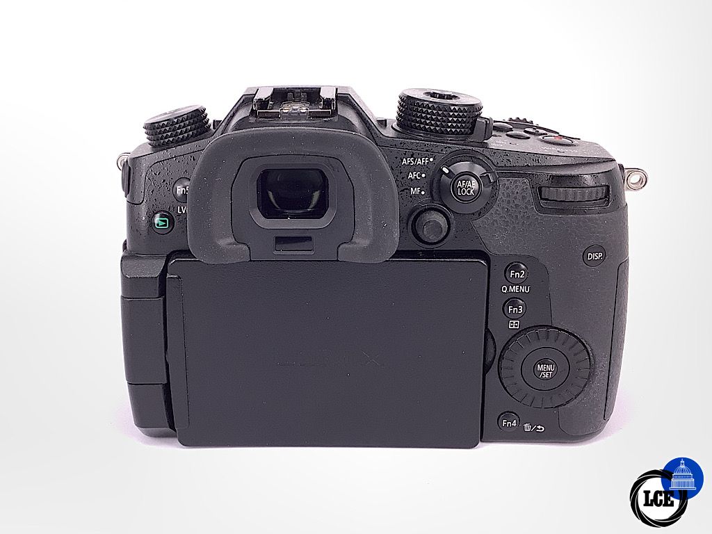 Panasonic GH5 body