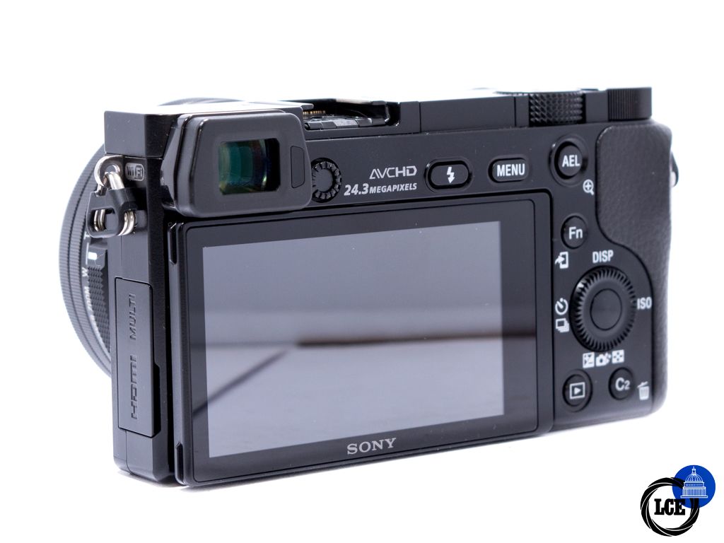 Sony A6000 + E 16-50mm f3.5-5.6 PZ OSS *Boxed*