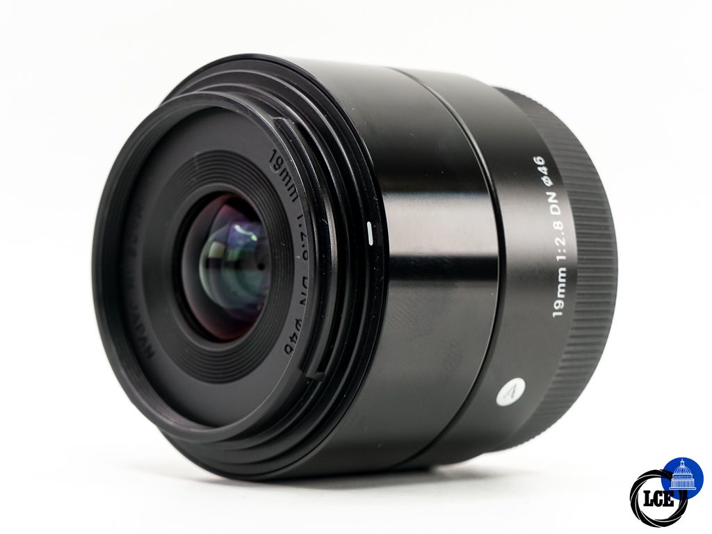 Sigma 19mm F2.8 ART * BOXED *
