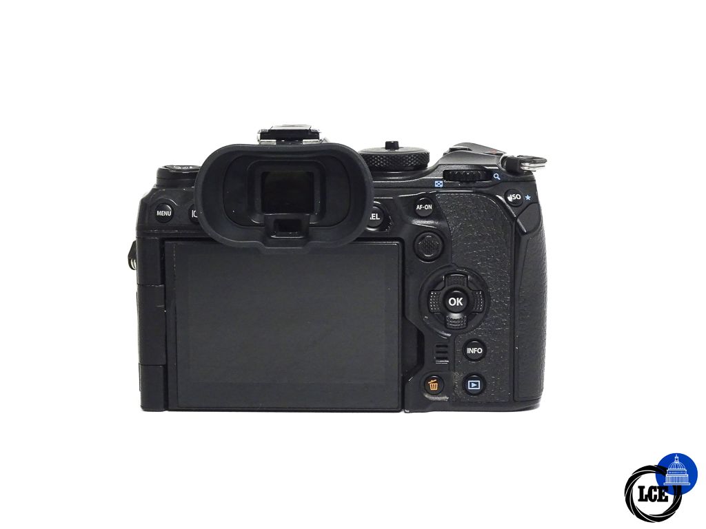 Olympus OM-1