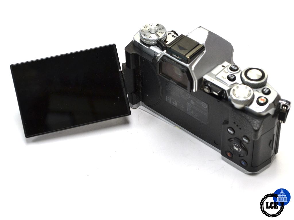 Olympus OM-D E-M5 II body