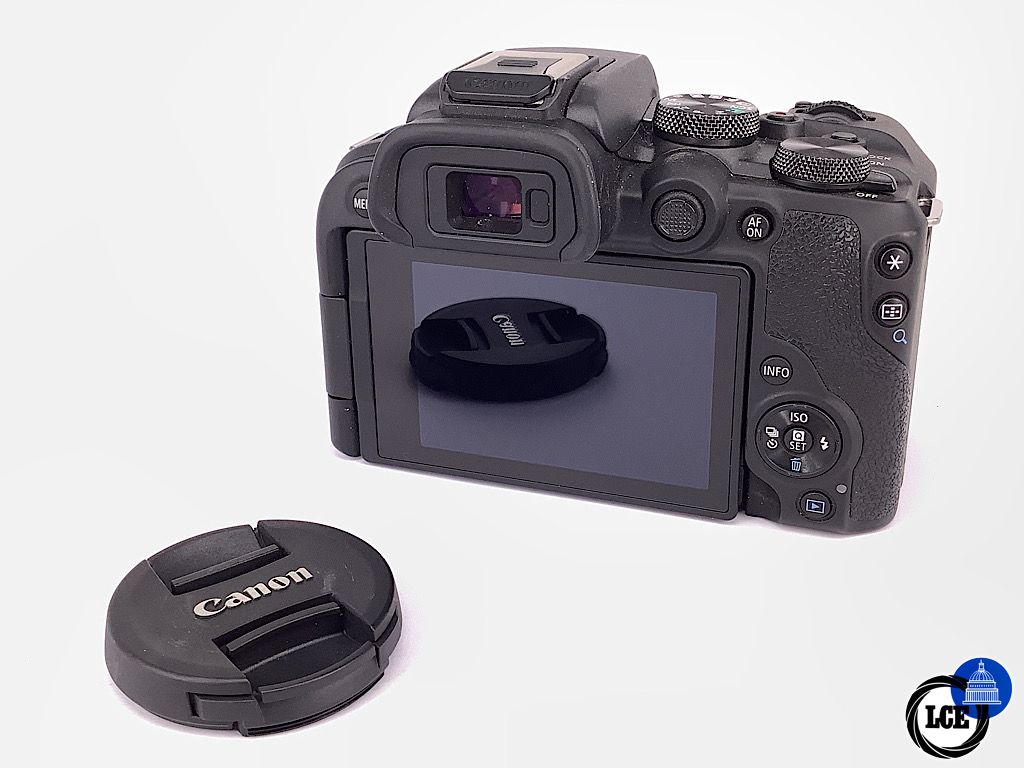 Canon EOS R10 + 18-45mm IS