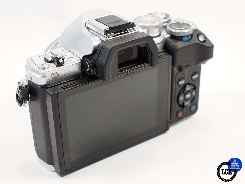 Olympus E-M10 IV with 14-42mm PZ