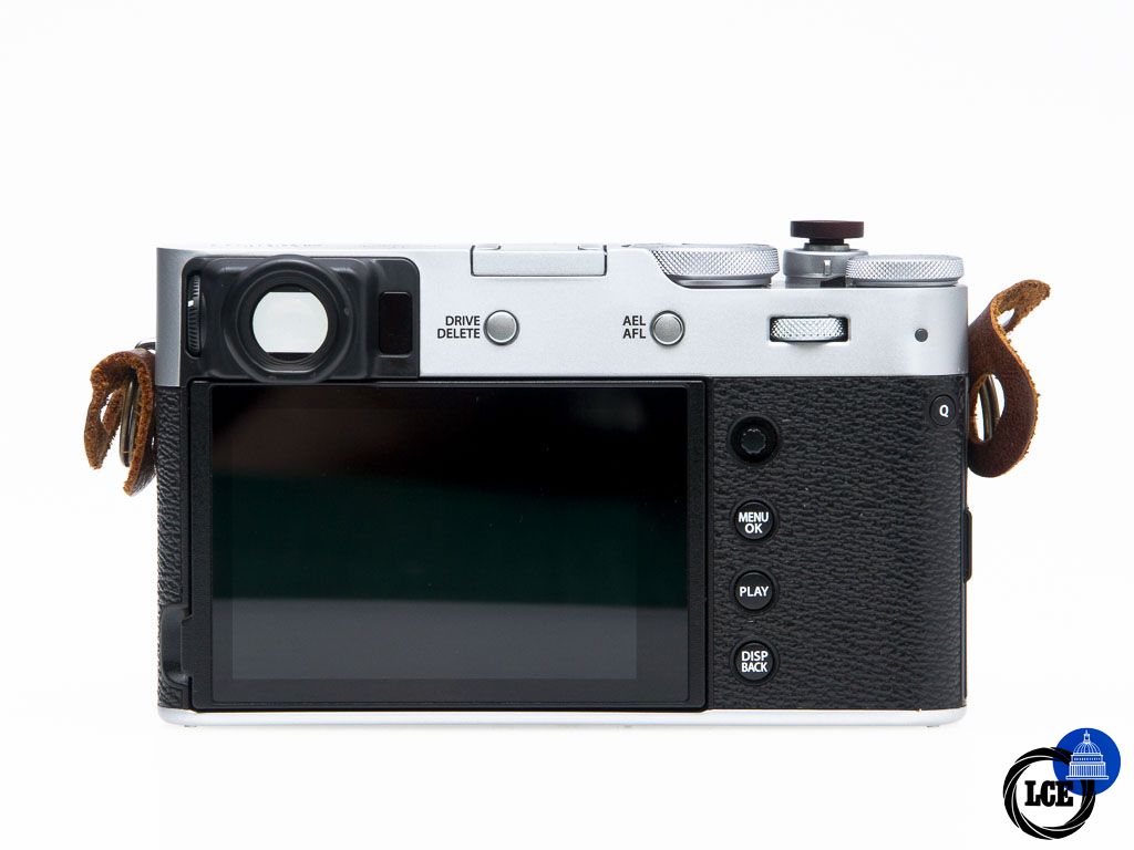 FujiFilm X100V + Leather Halfcase