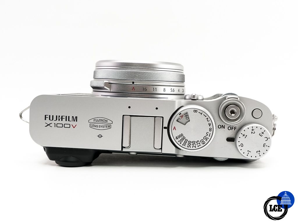 FujiFilm X100V Silver * BOXED / SHUTTER COUNT 2.3K *