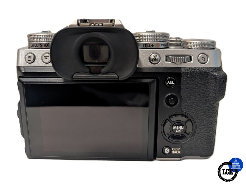 FujiFilm X-T5 Body Silver - 30.5k Shutter Count 