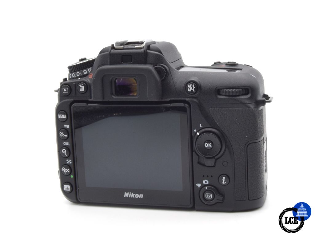 Nikon D7500 Body (2526 Shutter Actuations)