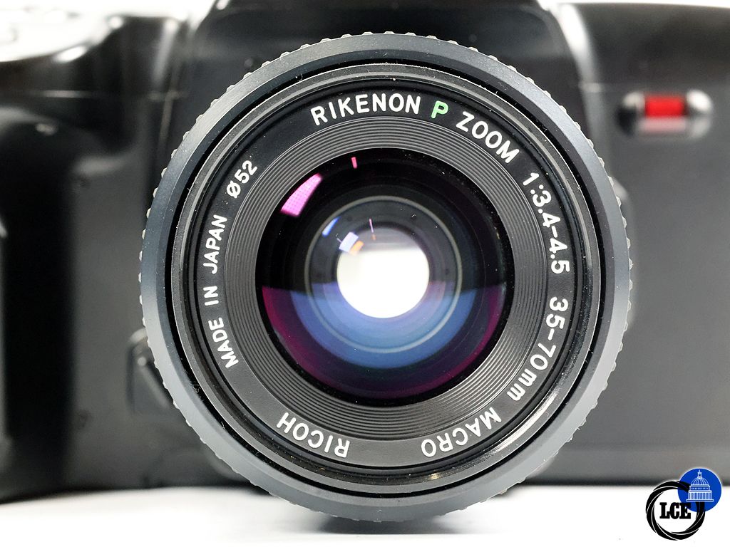 Ricoh KR-10M + 35-70mm f/3.4-4.5 
