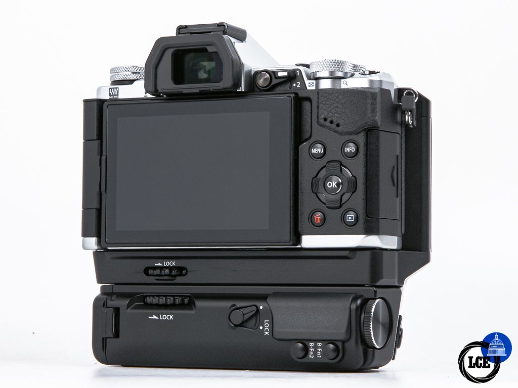 Olympus E-M5 II + HLD-6P **2k Shutter Count**